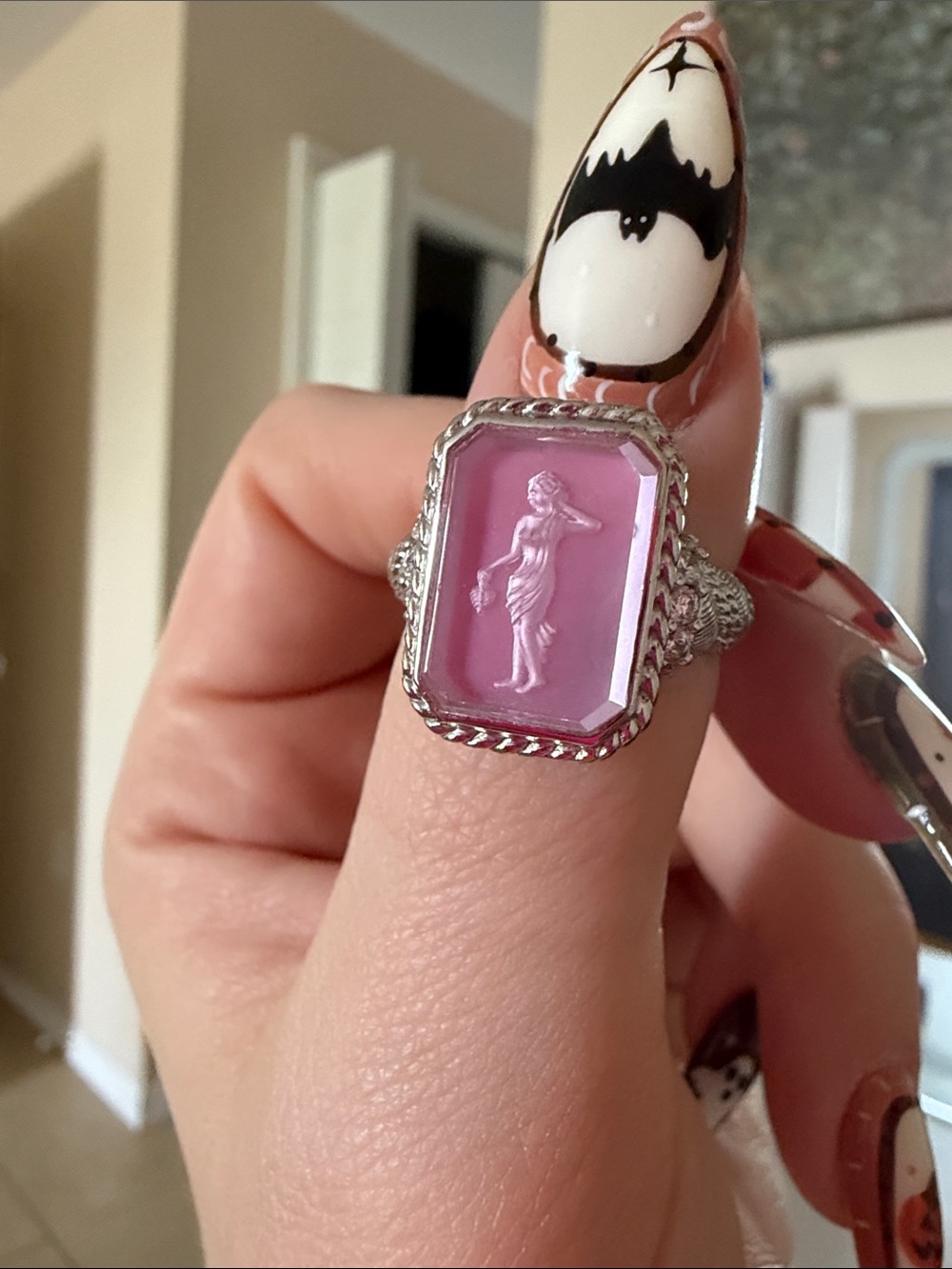 Judith Ripka Pink Cameo Ring in Silver - excellent condition